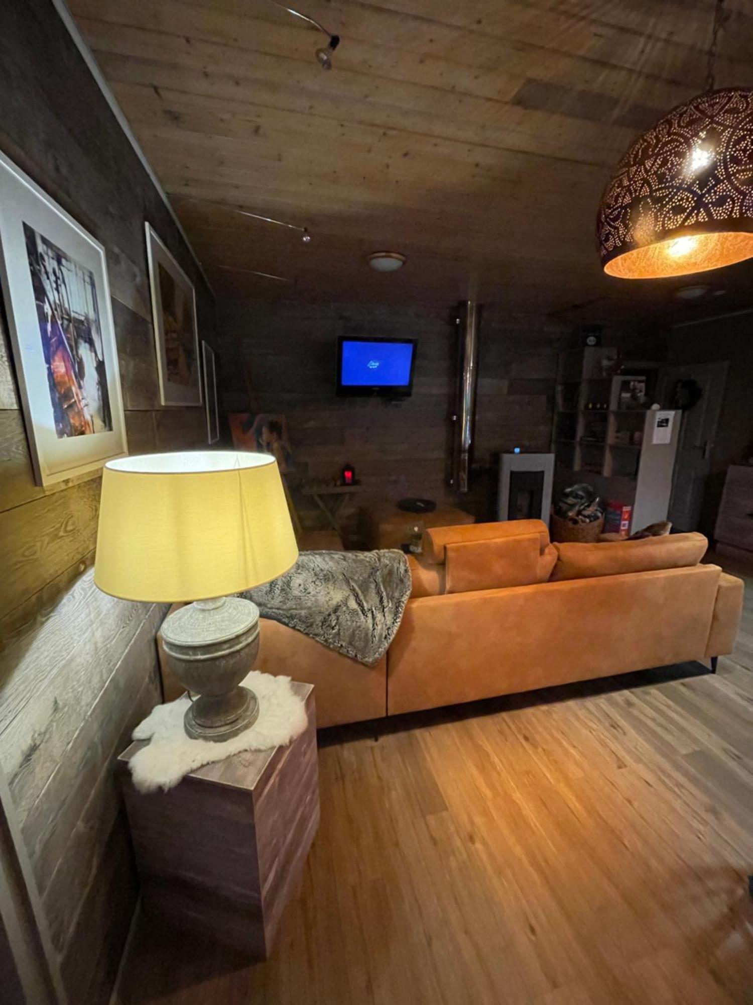 دربي B&B A L'Aise المظهر الخارجي الصورة